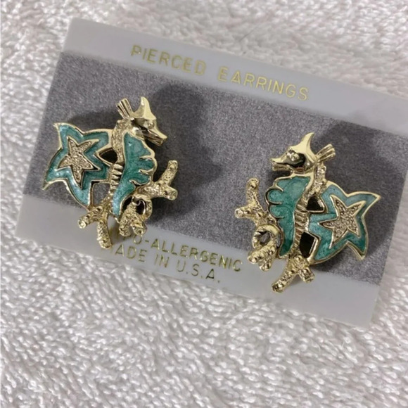 Vintage Gold Tone With  Turquoise Seahorse Earrings And Necklace Set - Picture 4 of 15